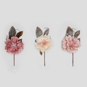 Ρομαντική Vintage Ανθοσύνθεση με Τριαντάφυλλα