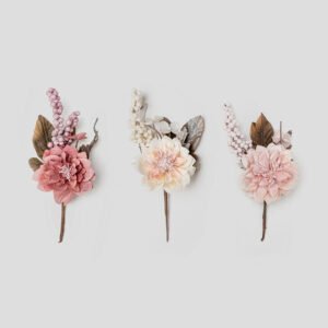 Ρομαντική Vintage Ανθοσύνθεση με Τριαντάφυλλα