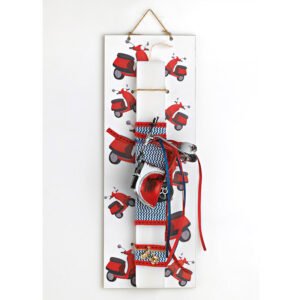 Αρωματική Λαμπάδα Πάνω σε Ξύλινη Πλάτη με Θέμα Βέσπα