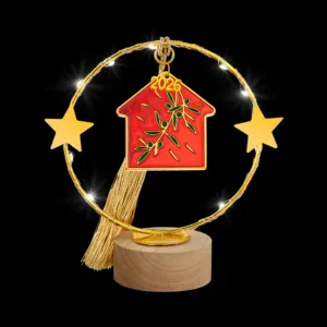 Φωτιζόμενο Γούρι 2026: Κόκκινο Σπίτι με Ελιά LED (13cm) | Επιτραπέζιο