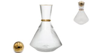 Γυάλινη Ανάγλυφη Καράφα με Χρυσό Πώμα (1.8L)