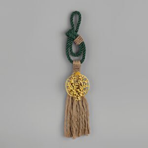 Γούρι 2026 Κρεμαστό με Χρυσό Δέντρο Ζωής & Πράσινο Κορδόνι – Μεγάλη Φούντα