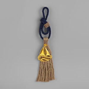 Γούρι 2026 Χρυσό Καραβάκι με Μπλε Κορδόνι & Μπεζ Φούντα