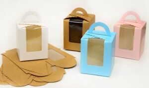 ΚΟΥΤΙ ΜΕ ΧΕΡΟΥΛΙ ΚΑΙ ΠΑΡΑΘΥΡΟ ΖΕΛΑΤΙΝΑ 9x9x11cm