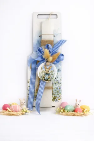 Χειροποίητη Αρωματική Πασχαλινή Λαμπάδα με Ξύλινη Βάση & Διακοσμητικό "Λαγουδάκι με Αυγό"